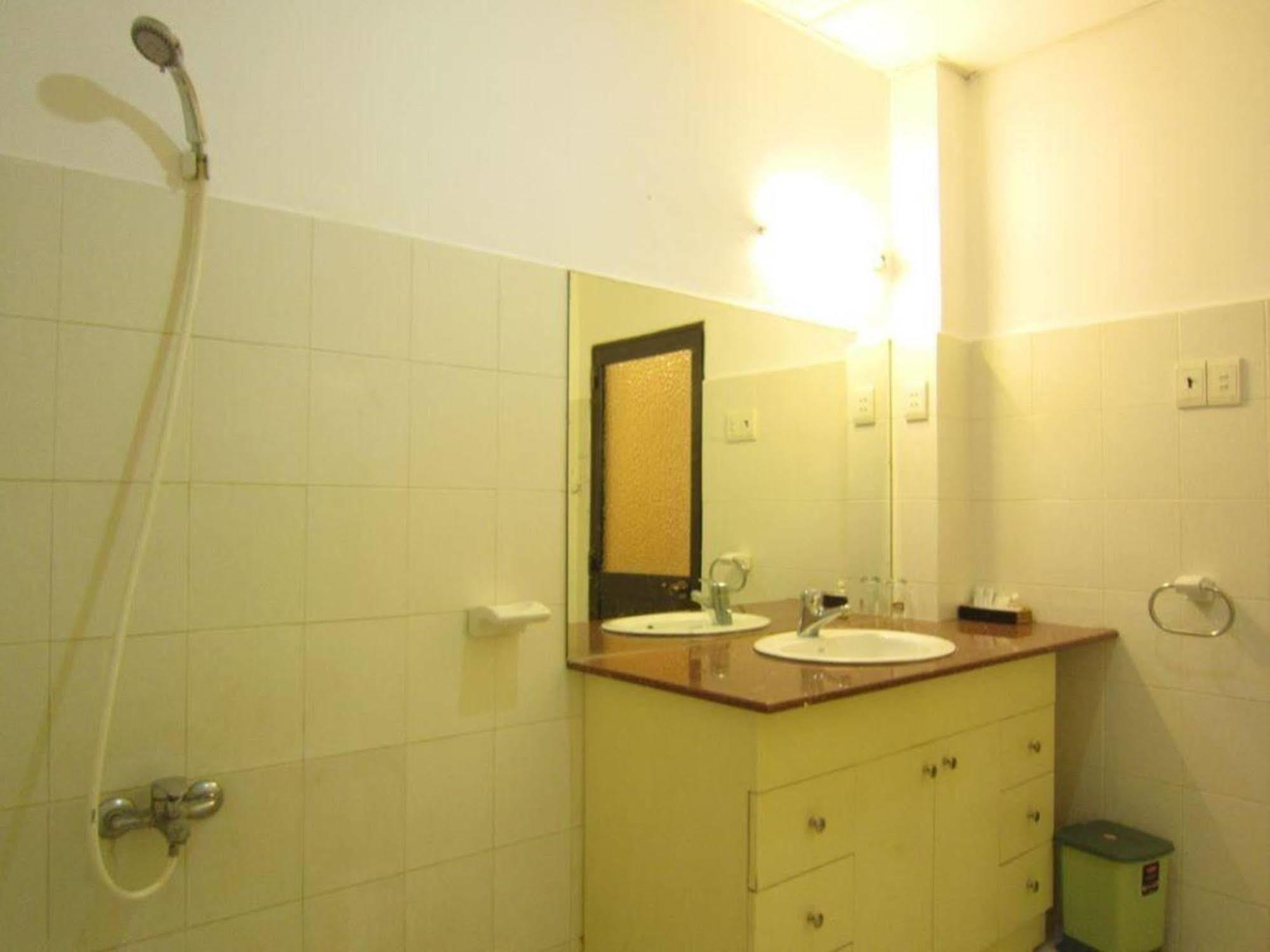 Reddoorz @ Pham Ngu Lao Street 3 Hotel Bandar Ho Chi Minh Luaran gambar
