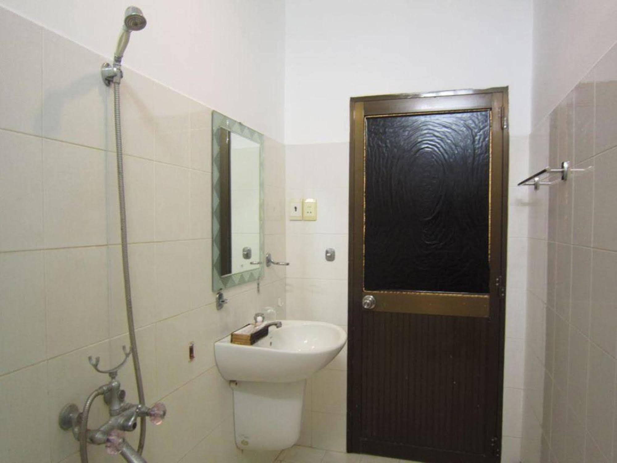 Reddoorz @ Pham Ngu Lao Street 3 Hotel Bandar Ho Chi Minh Luaran gambar